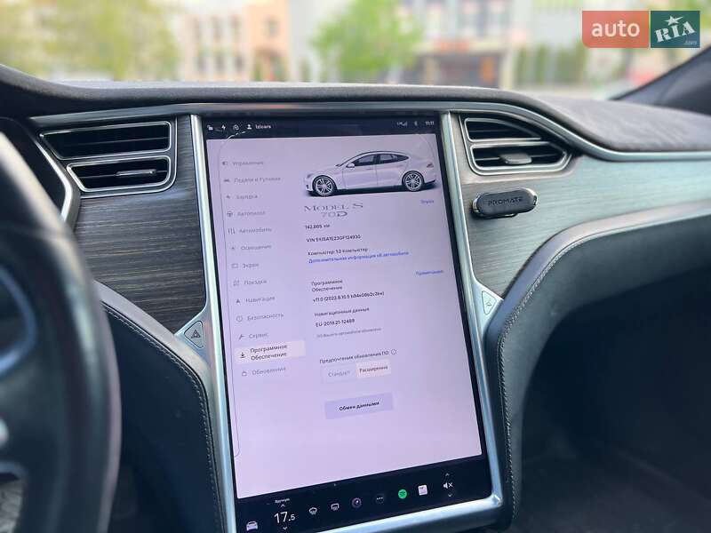 Ліфтбек Tesla Model S 2016 в Львові