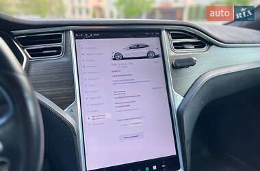Лифтбек Tesla Model S 2016 в 
