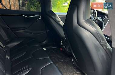 Лифтбек Tesla Model S 2016 в 