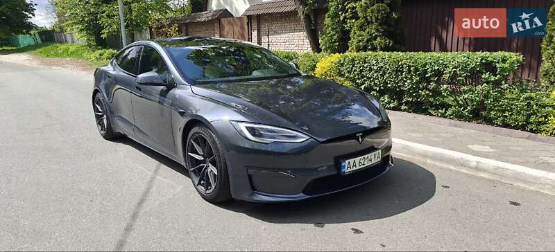 Лифтбек Tesla Model S 2021 в Киеве фото 3 Лифтбек Tesla Model S 2021 в Киеве