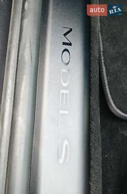 Лифтбек Tesla Model S 2021 в 