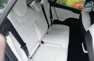 Лифтбек Tesla Model S 2021 в 