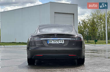 Лифтбек Tesla Model S 2013 в 