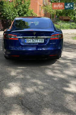 Лифтбек Tesla Model S 2019 в 