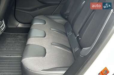 Ліфтбек Tesla Model S 2015 в 