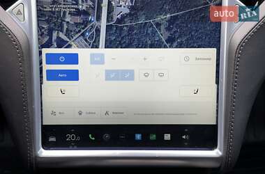 Ліфтбек Tesla Model S 2015 в 