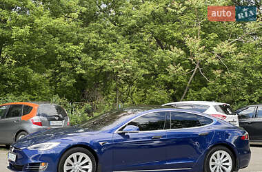 Ліфтбек Tesla Model S 2017 в 