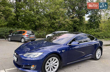 Ліфтбек Tesla Model S 2017 в 