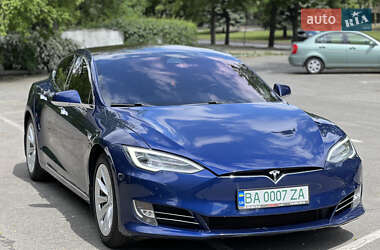 Ліфтбек Tesla Model S 2017 в 
