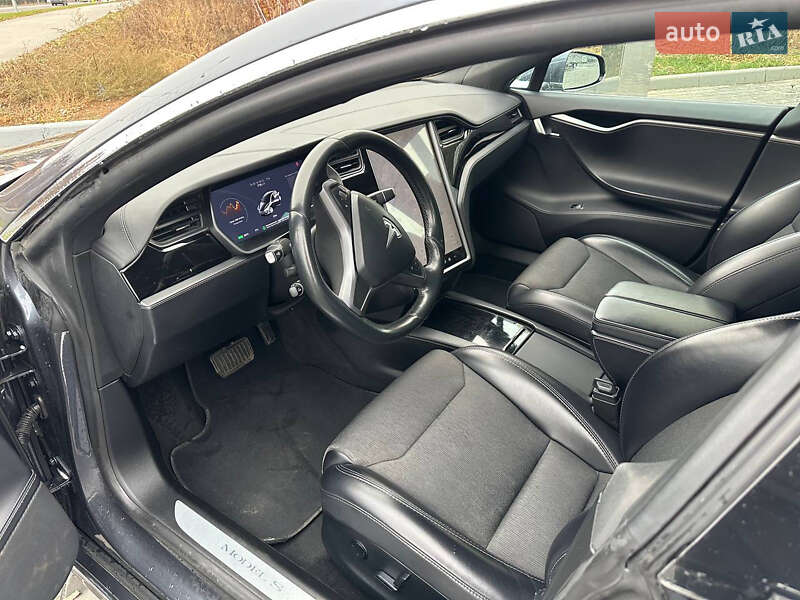 Лифтбек Tesla Model S 2018 в Полтаве