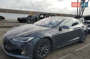 Tesla Model S 2018