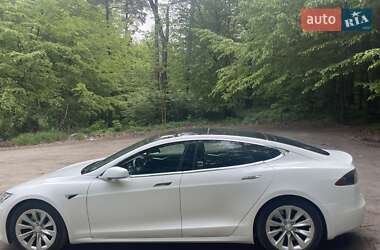 Лифтбек Tesla Model S 2017 в 