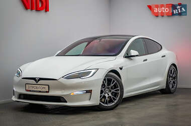 Лифтбек Tesla Model S 2022 в Киеве