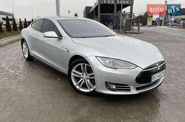 Ліфтбек Tesla Model S 2015 в Львові