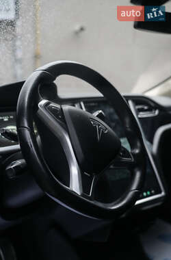 Ліфтбек Tesla Model S 2013 в 