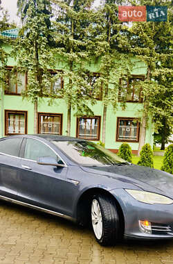 Ліфтбек Tesla Model S 2015 в 