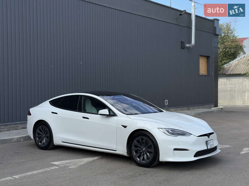 Лифтбек Tesla Model S 2019 в Николаеве