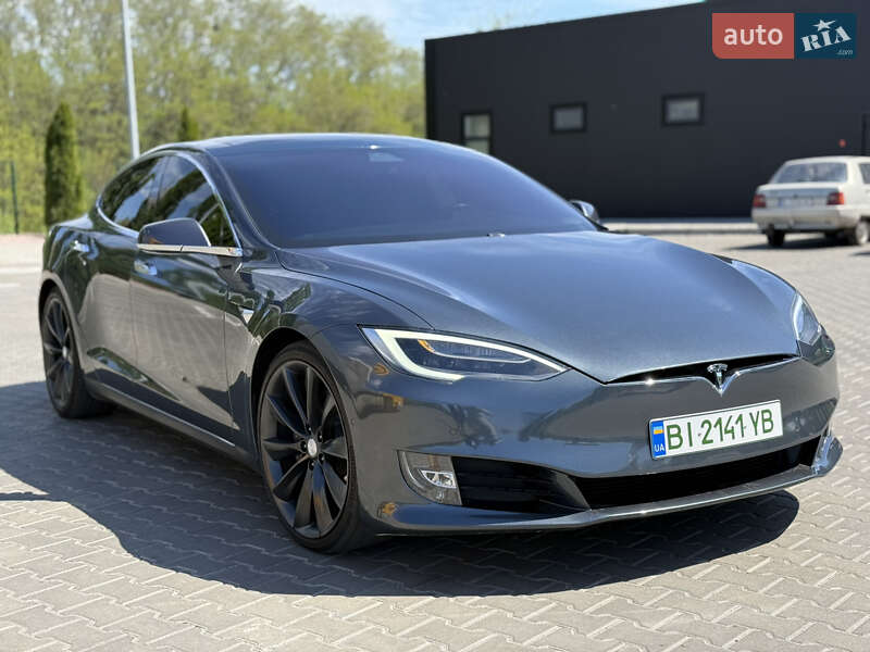 Tesla Model S 2017