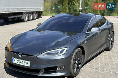 Лифтбек Tesla Model S 2017 в 