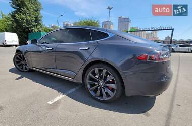 Лифтбек Tesla Model S 2017 в 