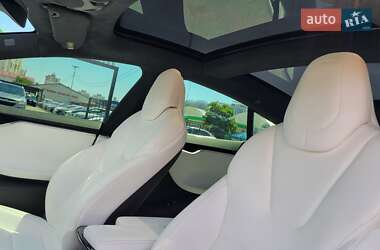 Ліфтбек Tesla Model S 2017 в Києві