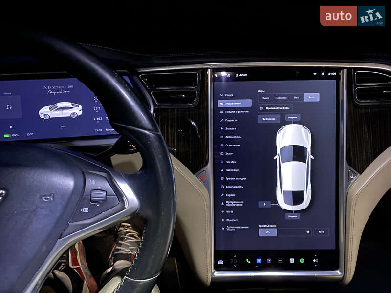 Ліфтбек Tesla Model S 2012 в Овручі