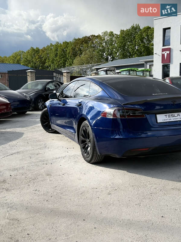 Лифтбек Tesla Model S 2019 в Виннице