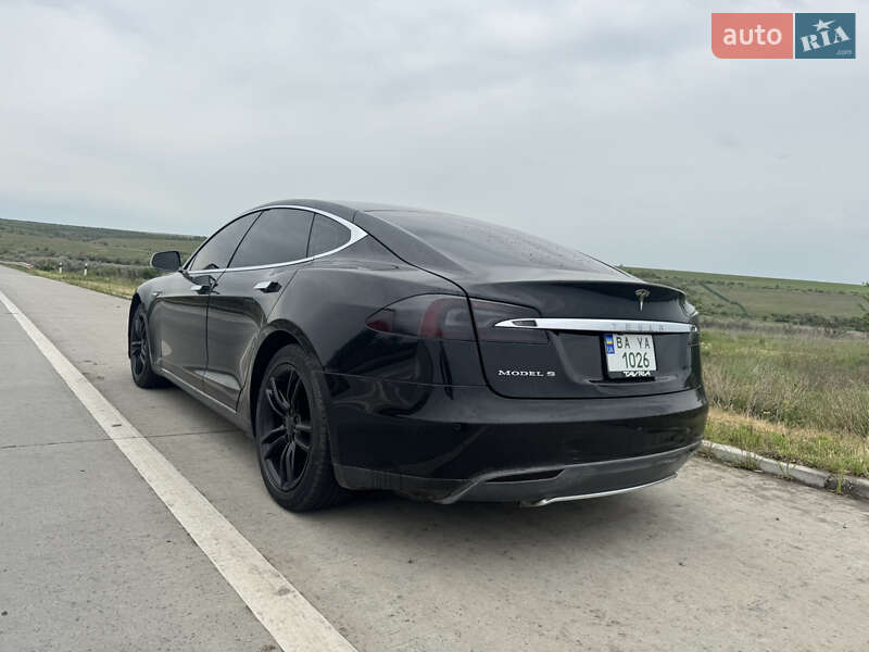 Ліфтбек Tesla Model S 2014 в Миколаєві