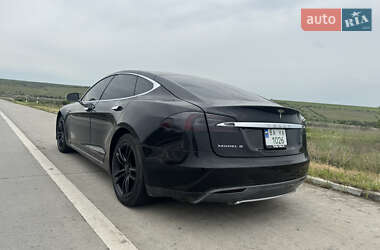 Ліфтбек Tesla Model S 2014 в 