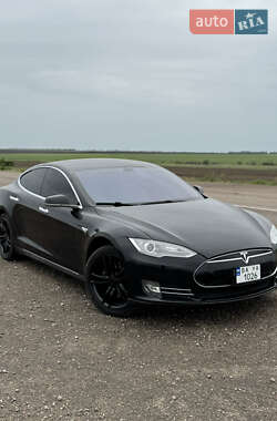 Ліфтбек Tesla Model S 2014 в 