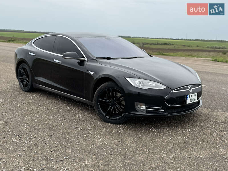 Ліфтбек Tesla Model S 2014 в Миколаєві