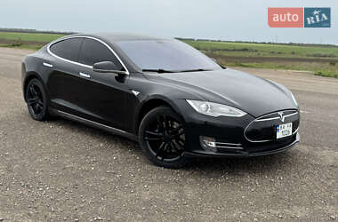 Ліфтбек Tesla Model S 2014 в 