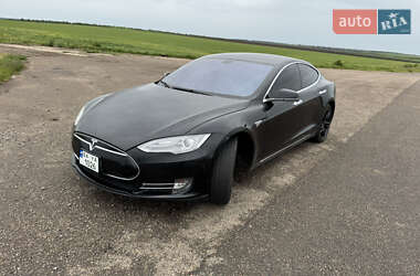 Ліфтбек Tesla Model S 2014 в 