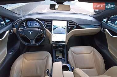 Ліфтбек Tesla Model S 2016 в 