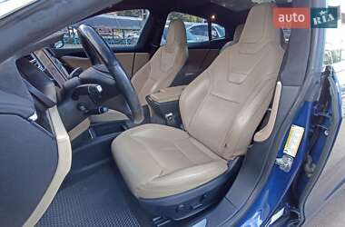 Ліфтбек Tesla Model S 2016 в 