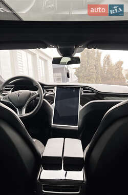 Лифтбек Tesla Model S 2016 в 