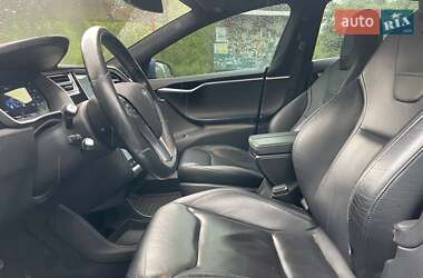 Ліфтбек Tesla Model S 2015 в 