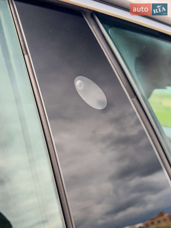 Ліфтбек Tesla Model S 2017 в Рівному