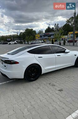 Лифтбек Tesla Model S 2021 в 
