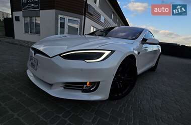 Лифтбек Tesla Model S 2014 в 