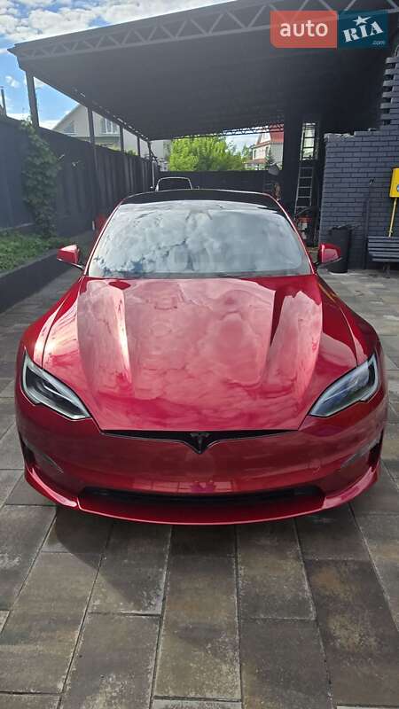 Лифтбек Tesla Model S 2023 в Киеве