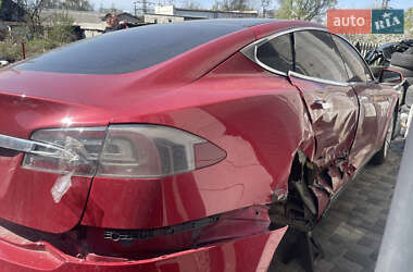 Лифтбек Tesla Model S 2013 в 