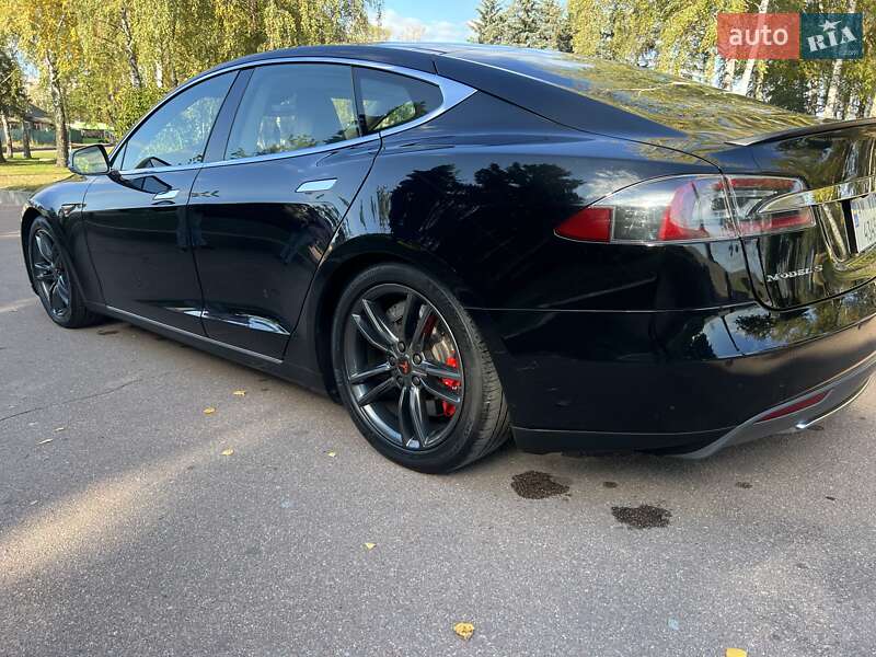 Лифтбек Tesla Model S 2015 в Житомире фото 9 Лифтбек Tesla Model S 2015 в Житомире