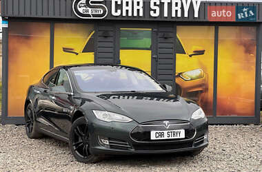 Лифтбек Tesla Model S 2014 в 