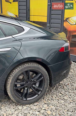 Лифтбек Tesla Model S 2014 в 