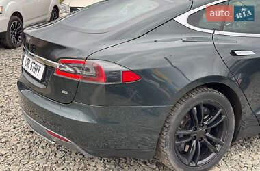 Лифтбек Tesla Model S 2014 в 
