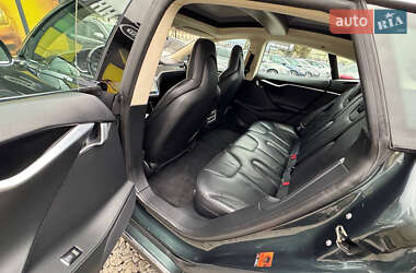 Лифтбек Tesla Model S 2014 в 