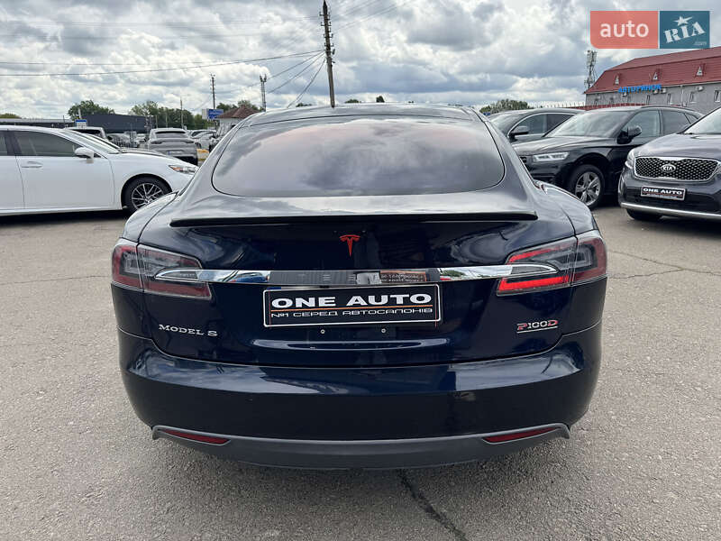 Лифтбек Tesla Model S 2015 в Киеве