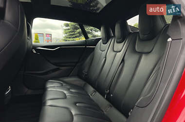 Лифтбек Tesla Model S 2017 в 