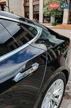 Лифтбек Tesla Model S 2018 в 